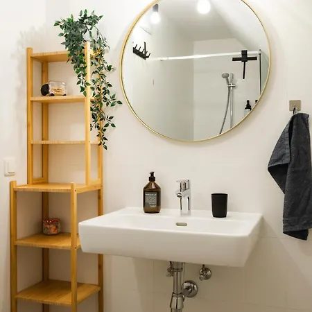 公寓 Quiet Courtyard Altstadt - 3br & Free Parking By Hero Homes 格拉茨