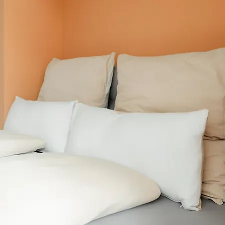 Quiet Courtyard Altstadt - 3br & Free Parking By Hero Homes 格拉茨